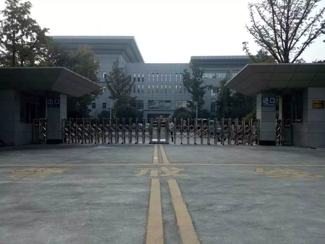莆田荔城区莆田荔城区四川消防总队伸缩门